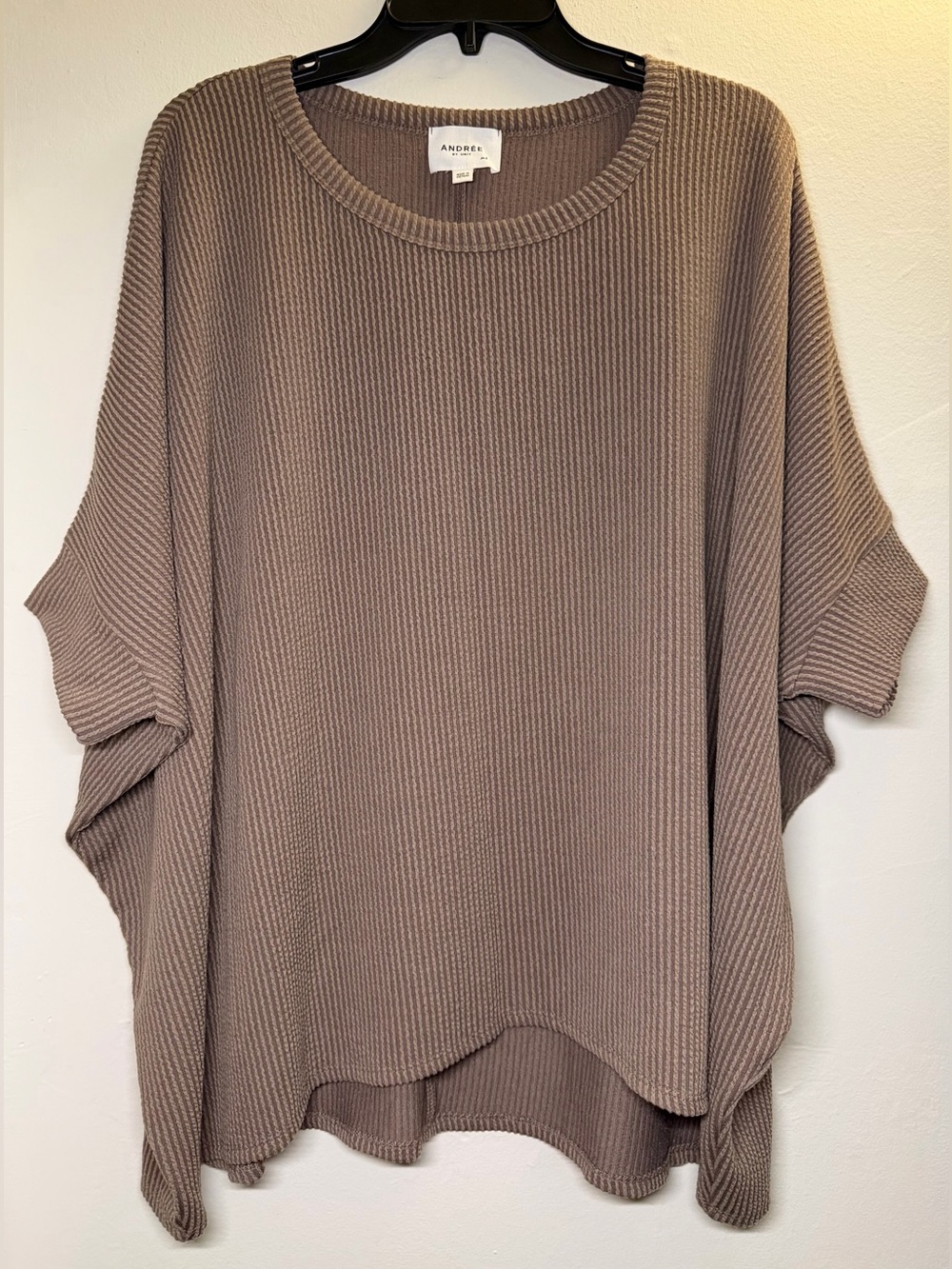 Andree By Unit Poncho Flowy Tunic Top in Taupe